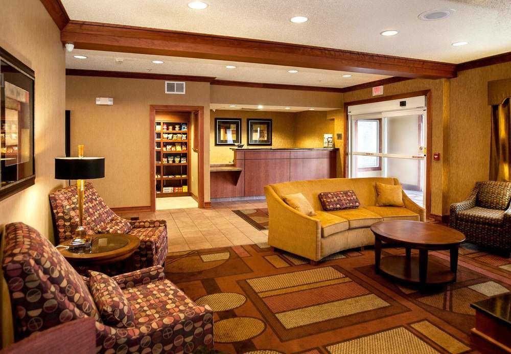 Fairfield Inn & Suites Detroit Livonia Bagian luar foto