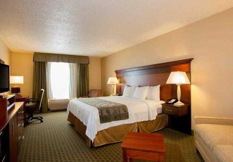 Fairfield Inn & Suites Detroit Livonia Bagian luar foto