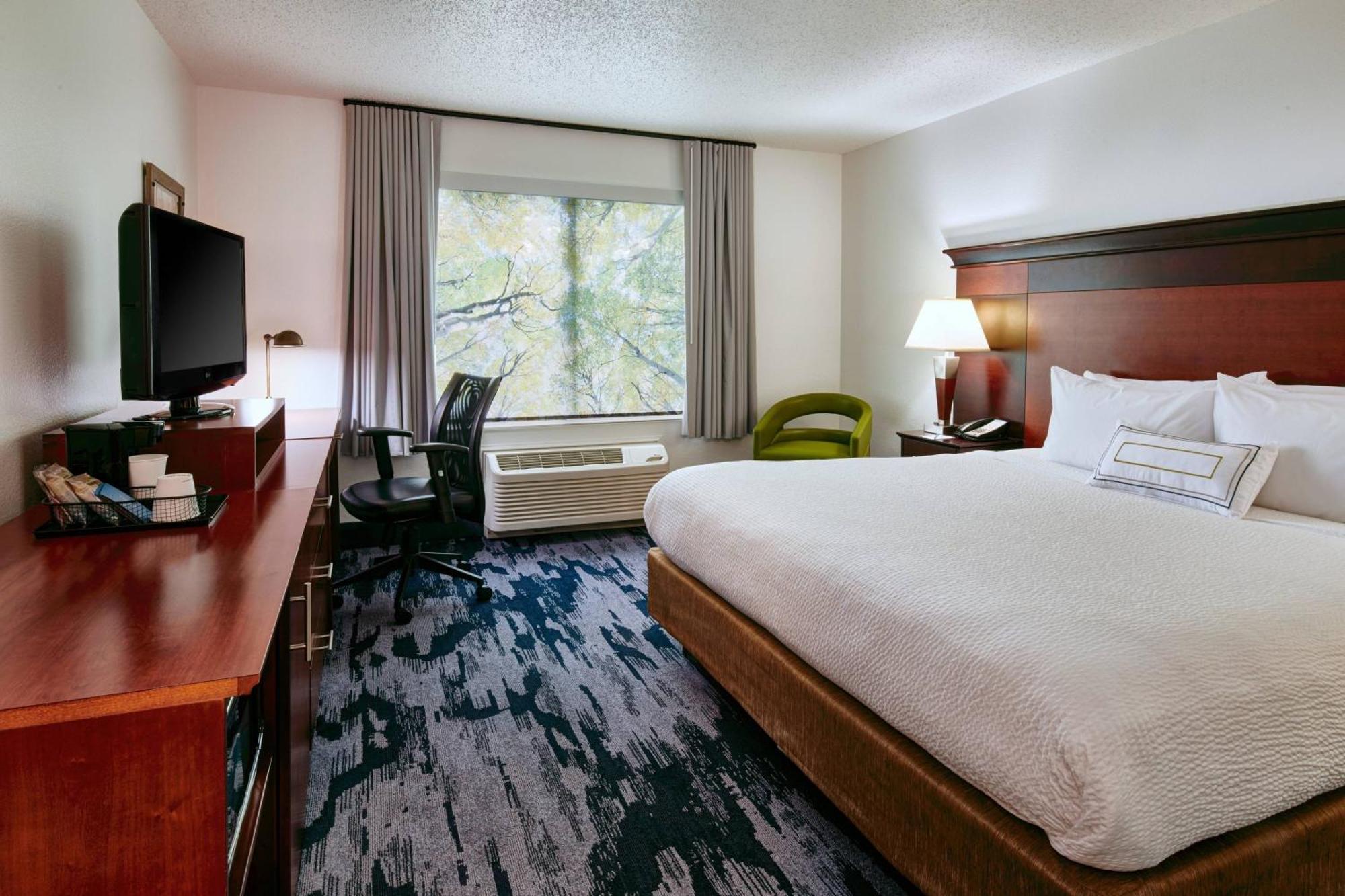 Fairfield Inn & Suites Detroit Livonia Bagian luar foto