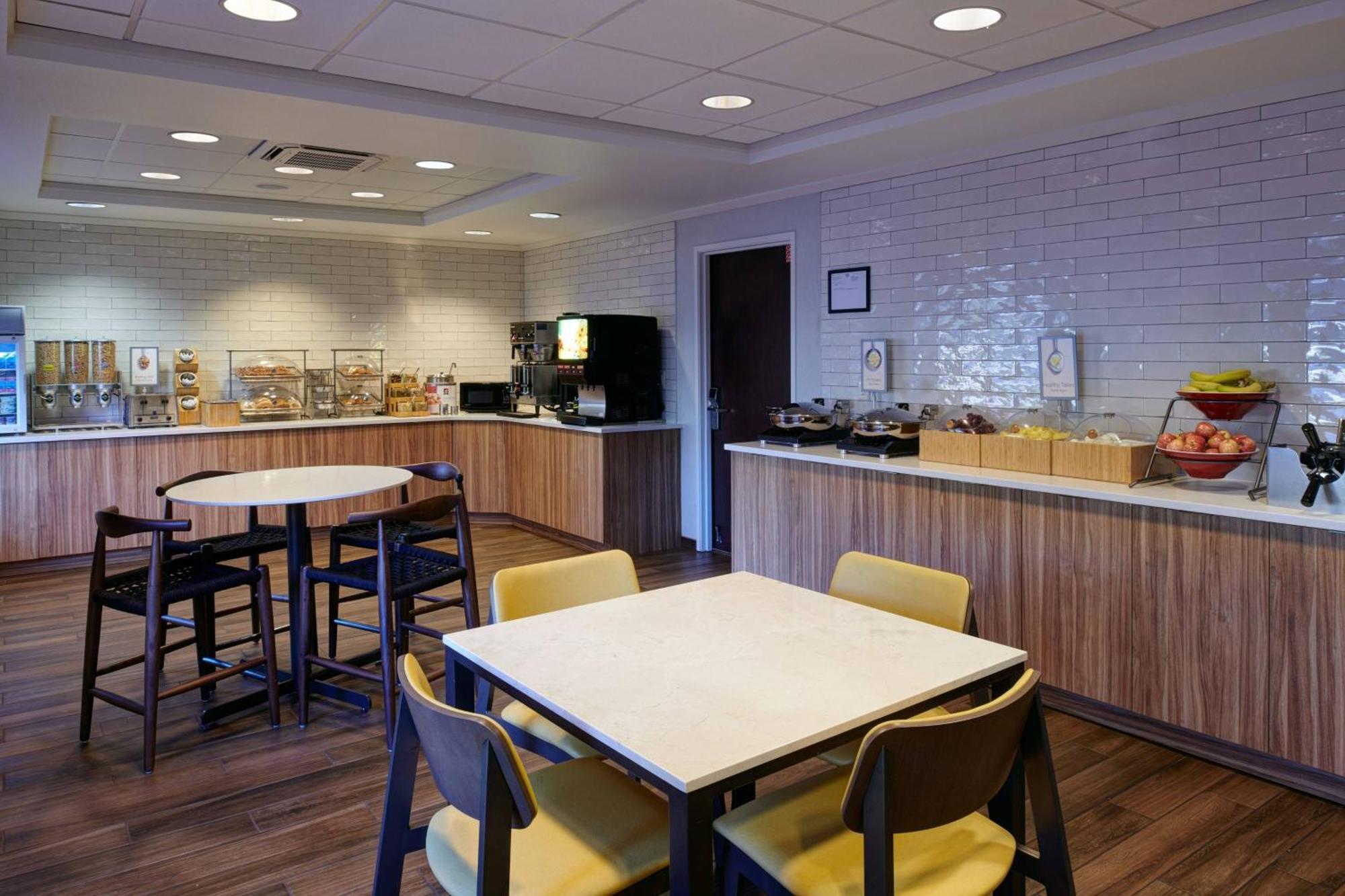 Fairfield Inn & Suites Detroit Livonia Bagian luar foto