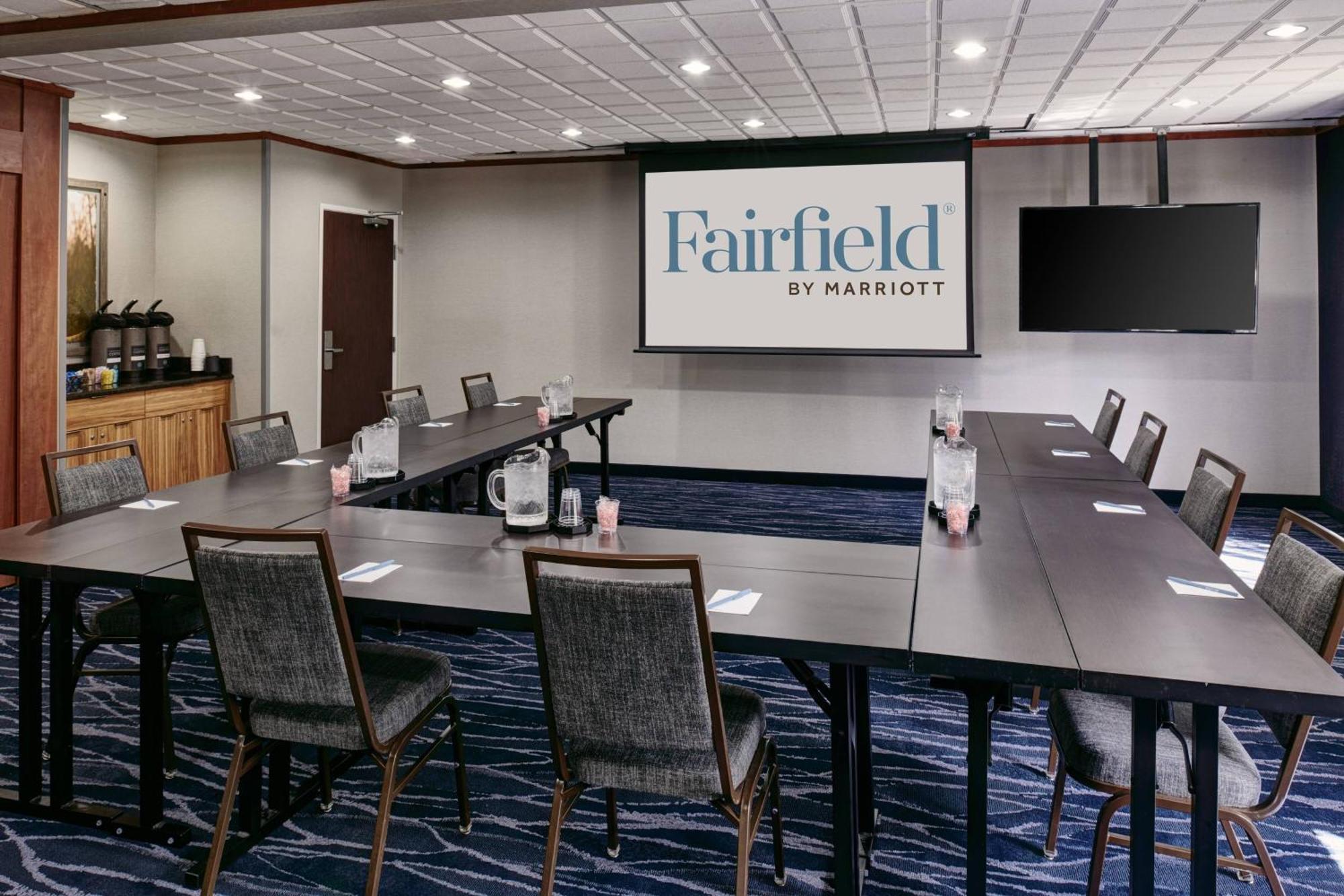 Fairfield Inn & Suites Detroit Livonia Bagian luar foto