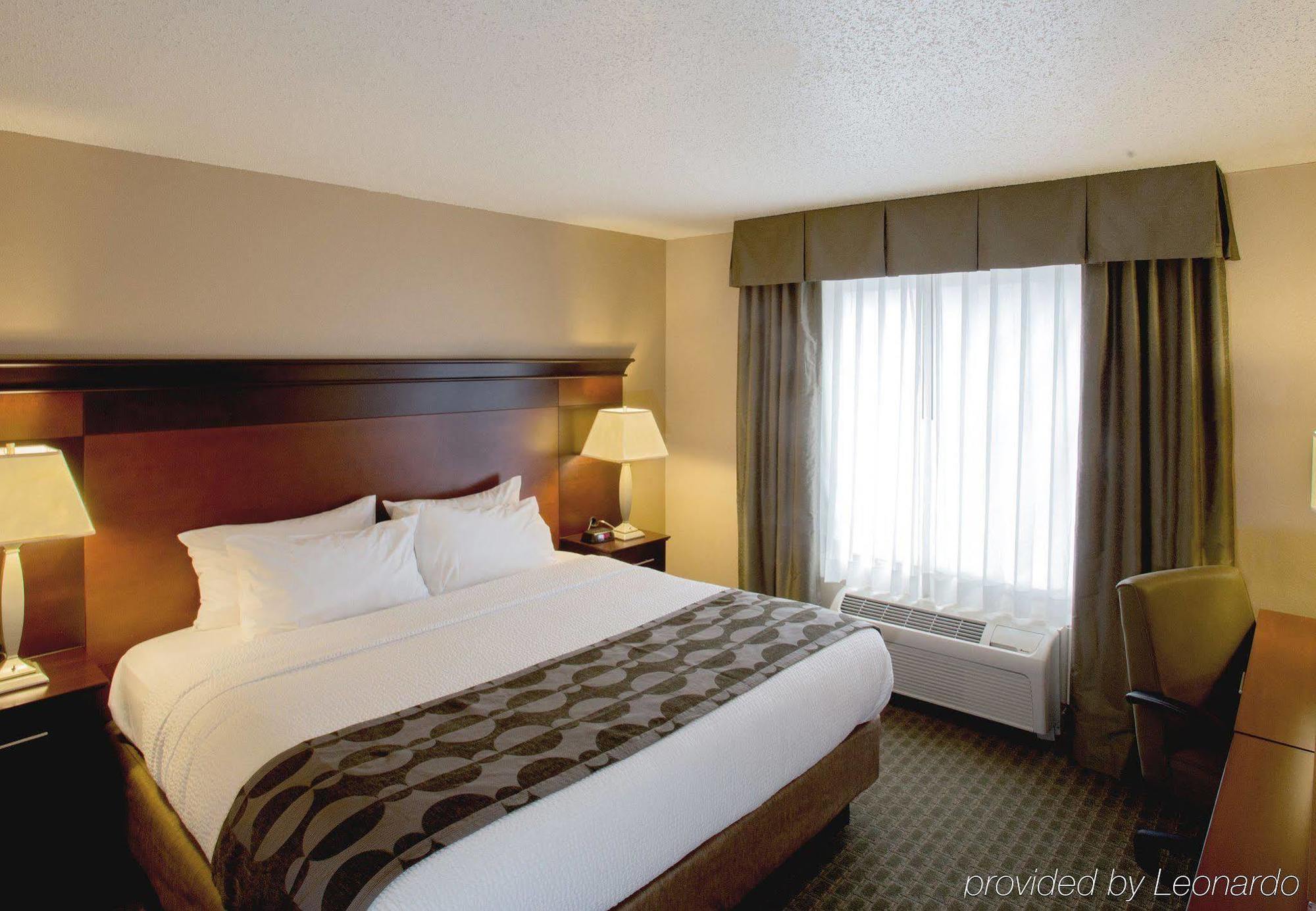 Fairfield Inn & Suites Detroit Livonia Bagian luar foto